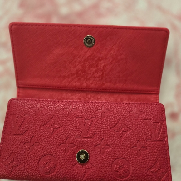 Red Women's Wallet - Picture 5 of 8